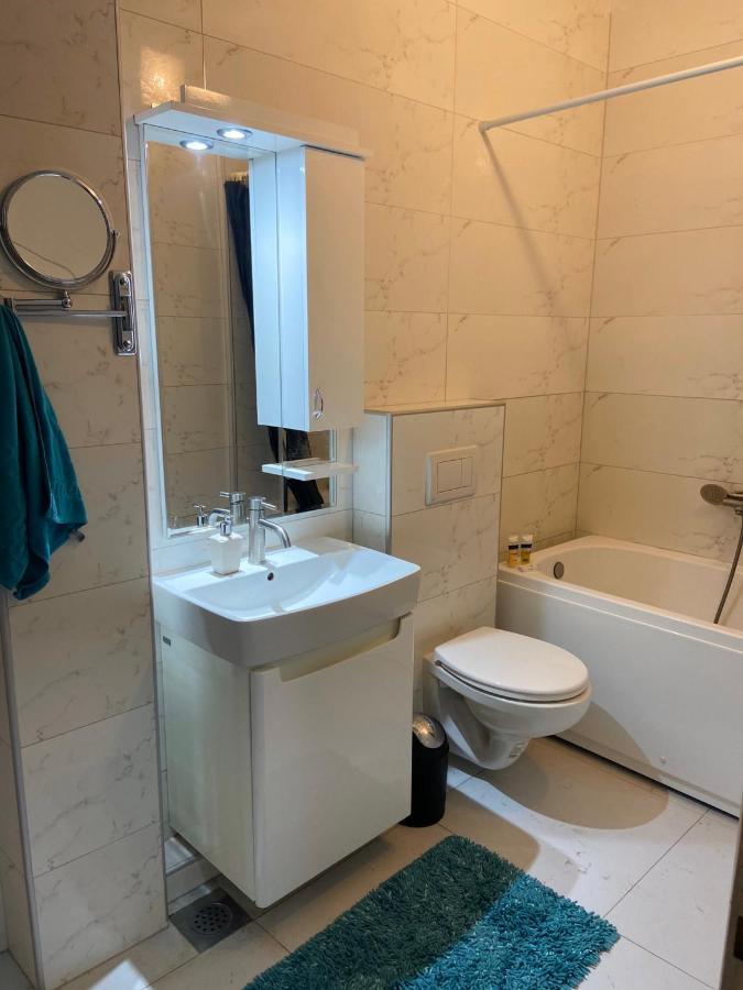 קומאנובו Royal King Apartment מראה חיצוני תמונה
