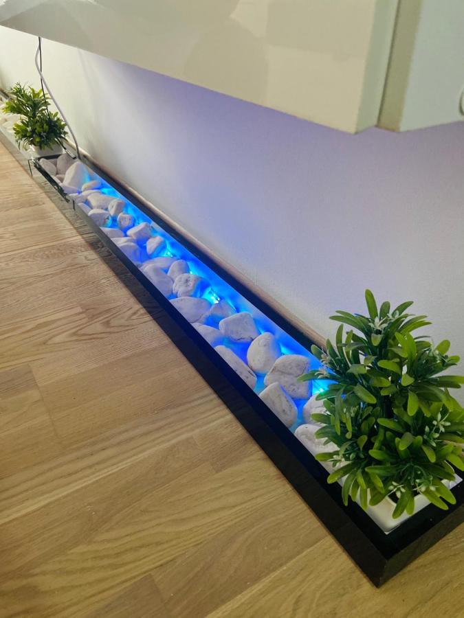 קומאנובו Royal King Apartment מראה חיצוני תמונה